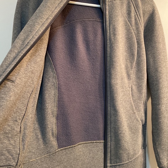Lululemon Scuba Hoodie - Picture 5 of 5